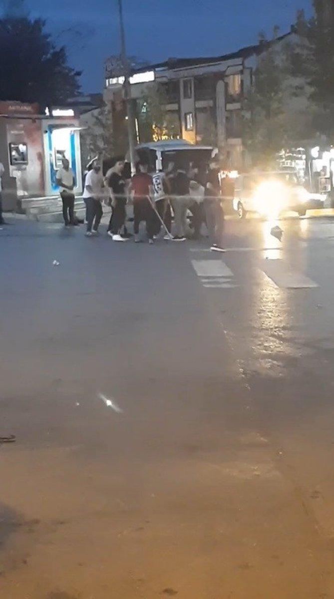 Esenyurt'ta komşular arası silahlı kavga: 2 yaralı