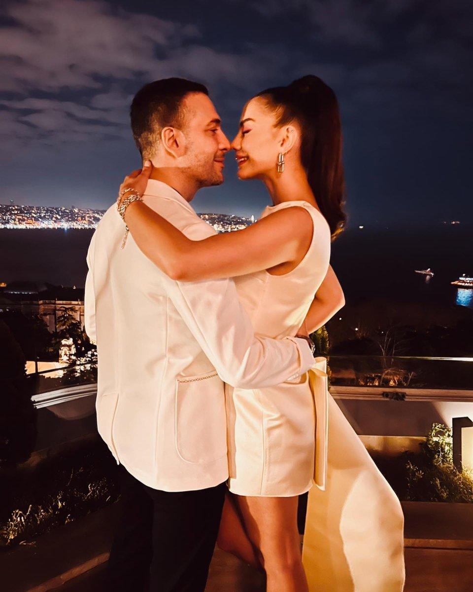 Demet Özdemir, kına gecesinde ağladı