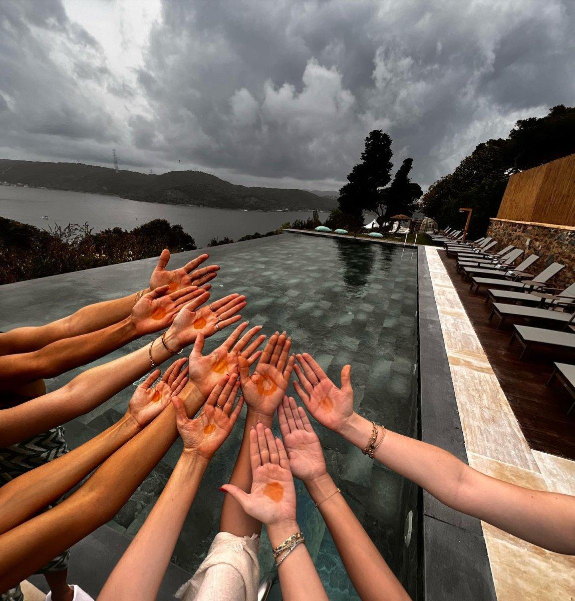 Demet Özdemir, kına gecesinde ağladı