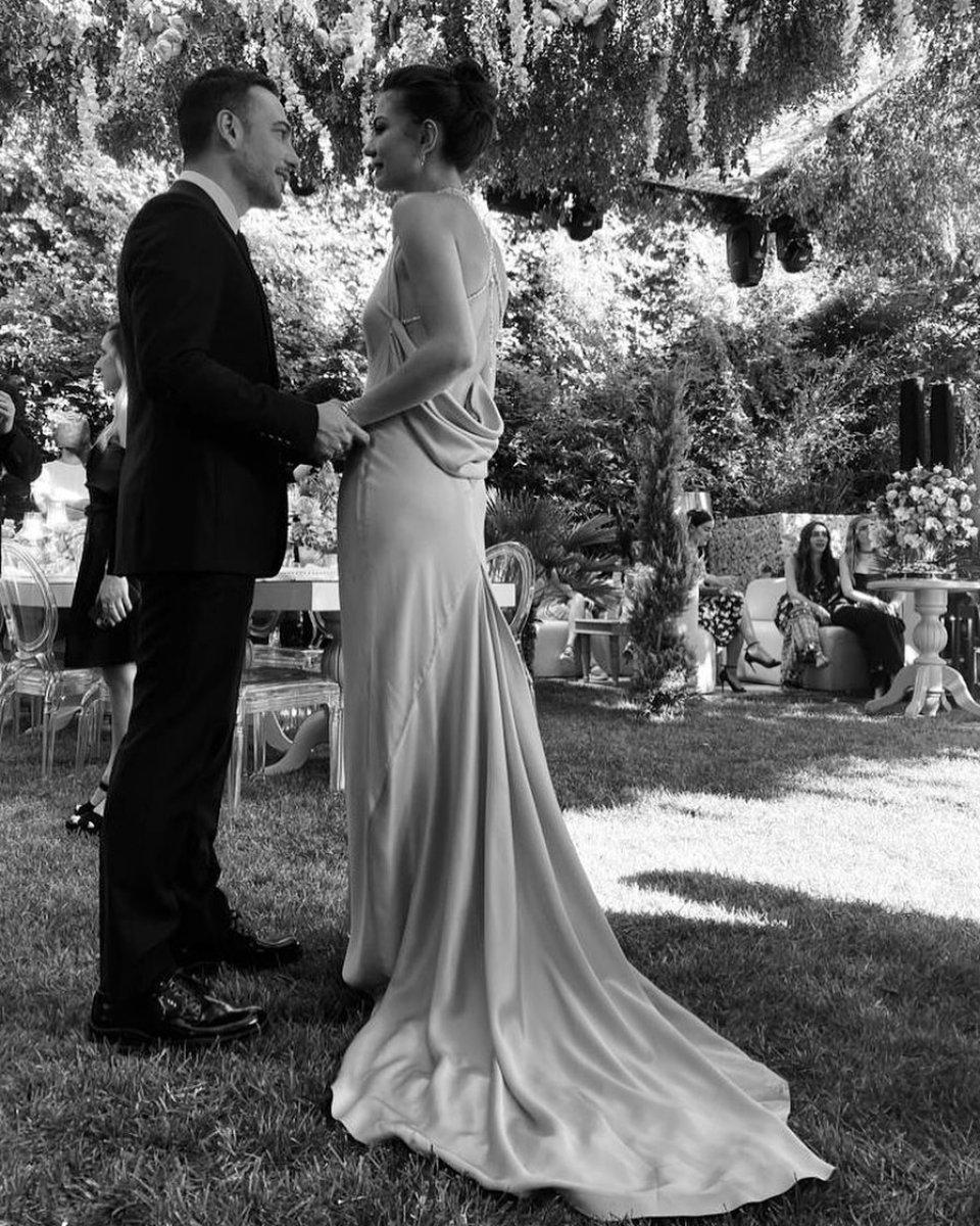 Demet Özdemir, kına gecesinde ağladı