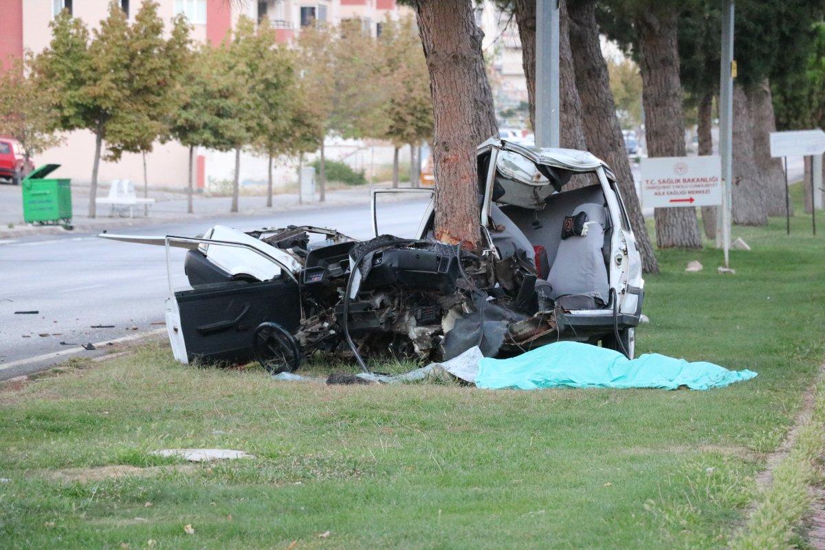 Kahramanmaraş’ta 1 aylık evli çifti trafik kazası ayırdı