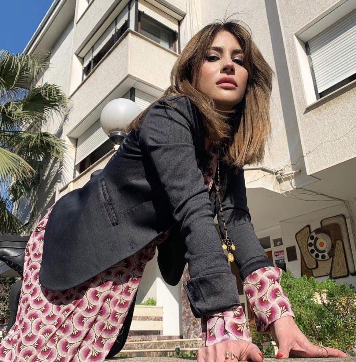 Aynur Aydın'dan Gülşen'e destek