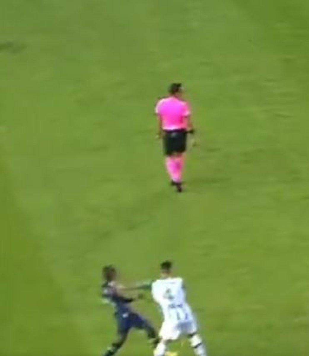 Enner Valencia'nın kırmızı kart gördüğü pozisyon