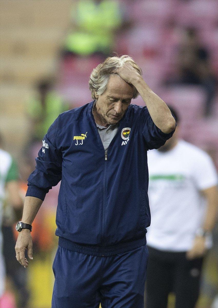Jorge Jesus'tan futbolculara eleştiri