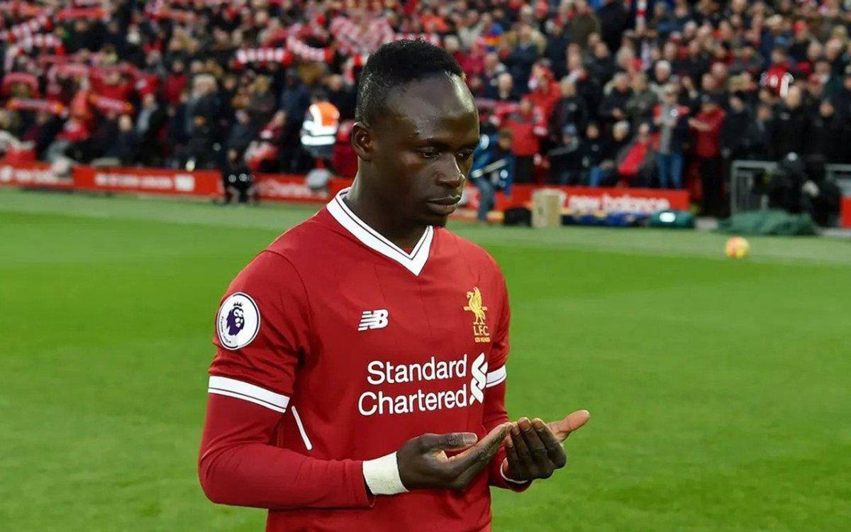 Bayern Münih'in yıldızı Sadio Mane, birayı tutmayı reddetti