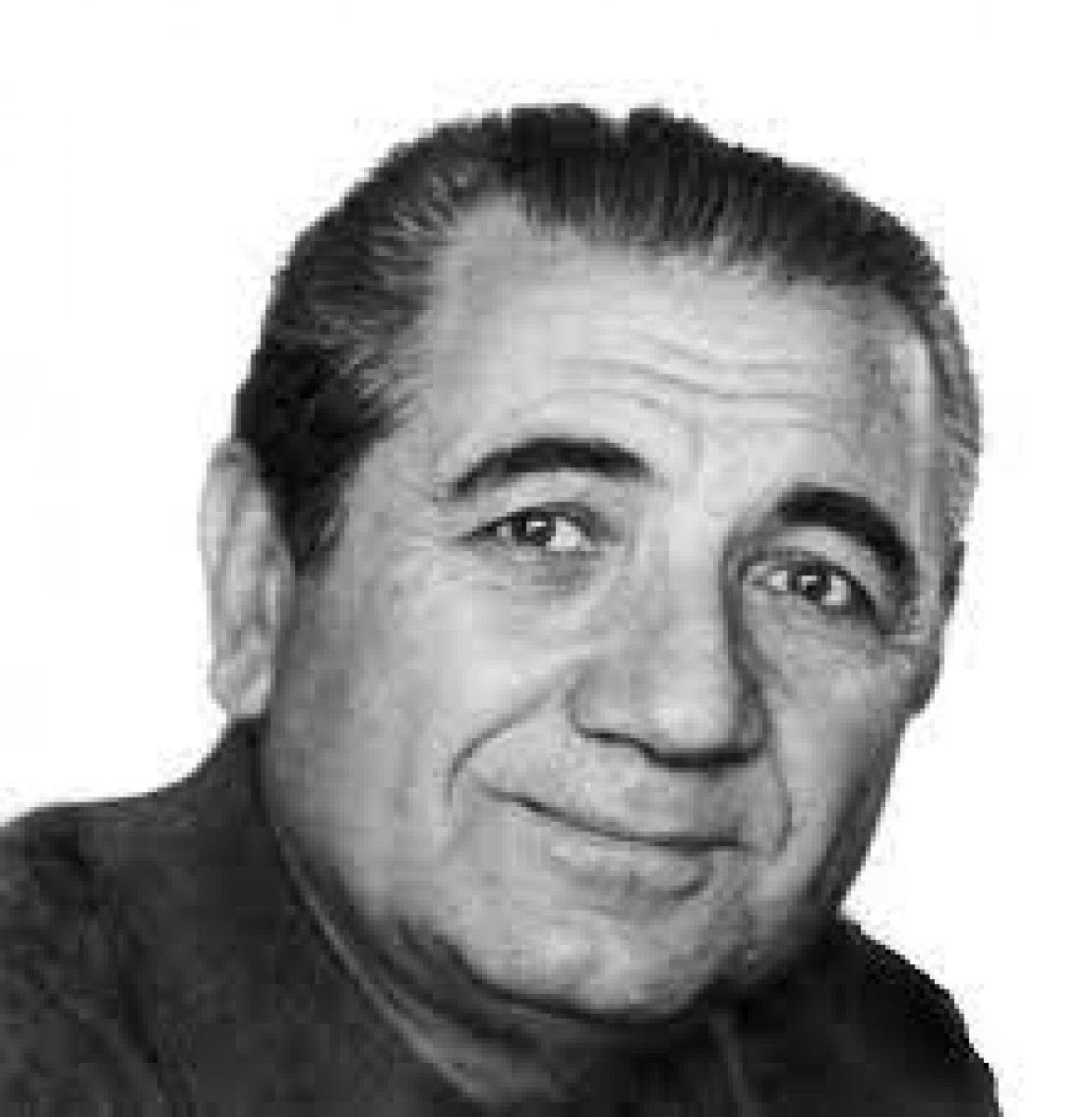 Cahit Külebi kimdir