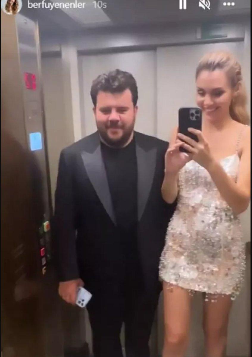 Berfu Yenenler ile Eser Yenenler'in düğün pozuna yorum yağdı