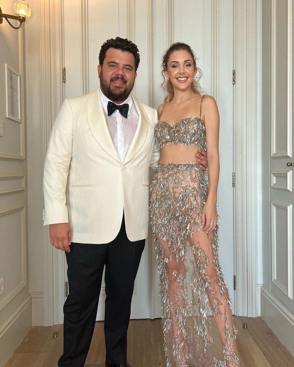 Berfu Yenenler ile Eser Yenenler'in düğün pozuna yorum yağdı