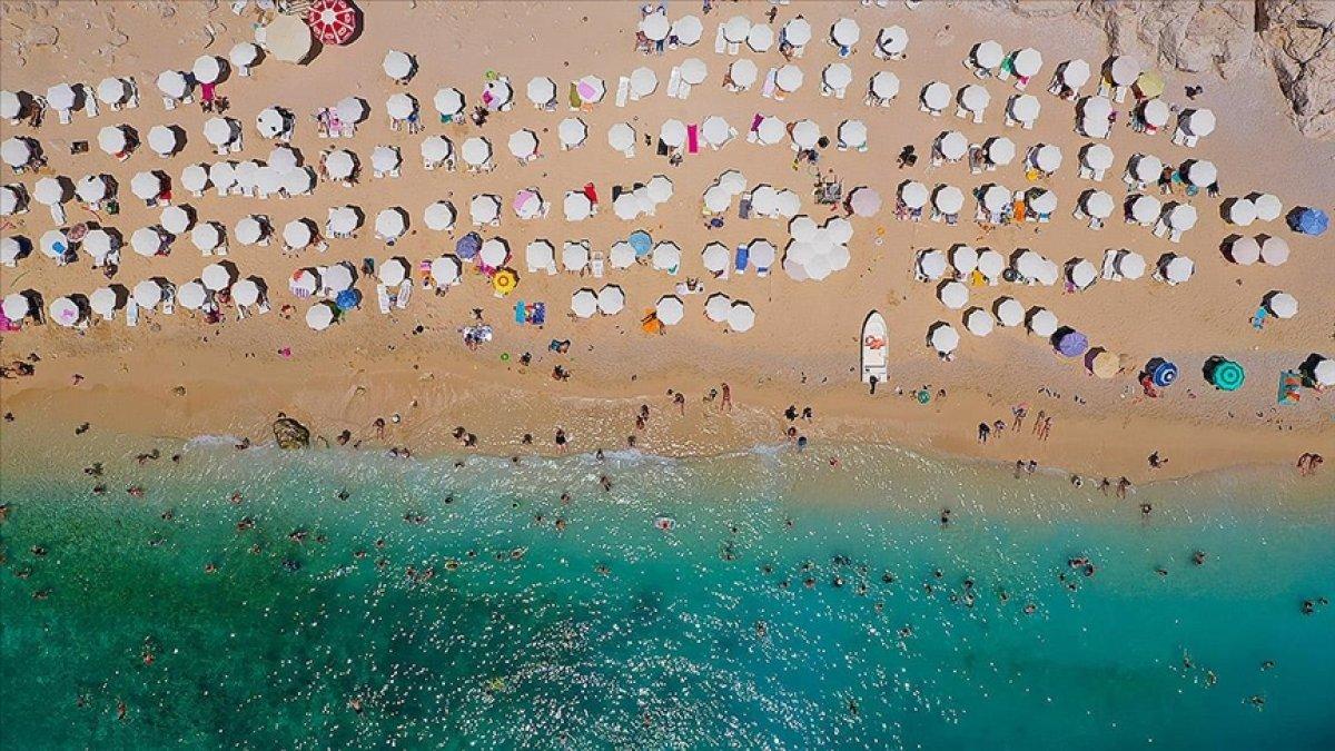 Antalya'da salgın sonrası en yoğun sezon yaşanıyor
