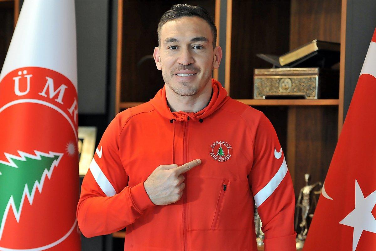 Mevlüt Erdinç, futbolu bıraktığını açıkladı