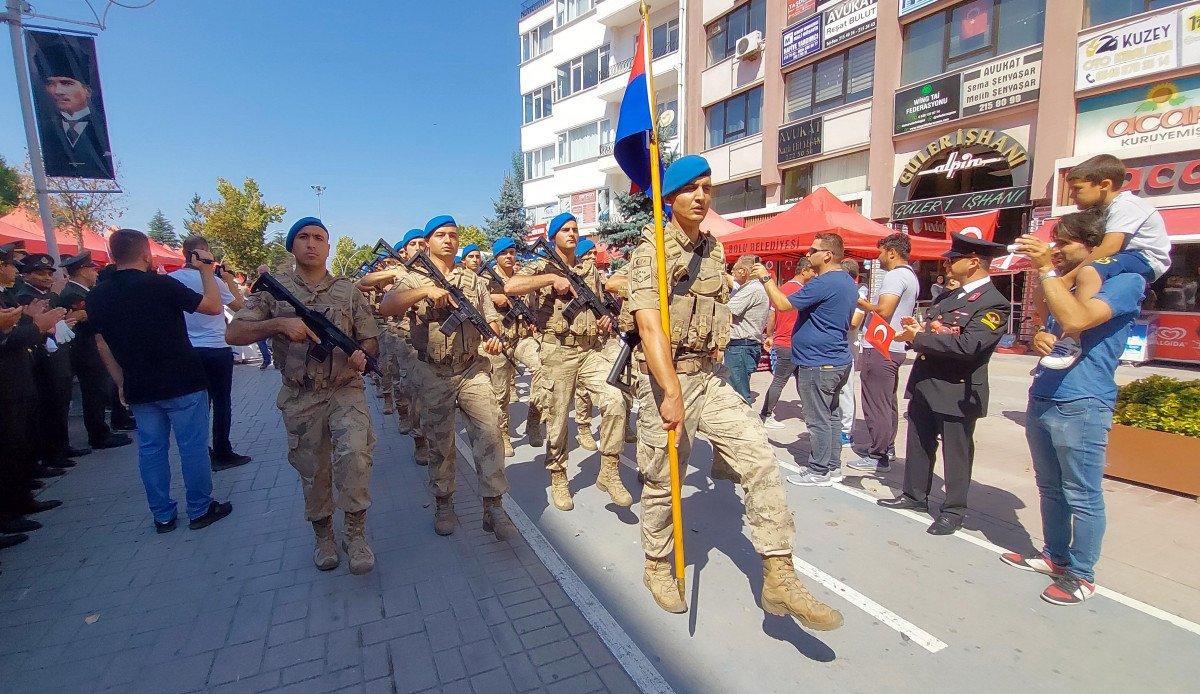 Bolu'da komandolarla 30 Ağustos Zafer Bayramı