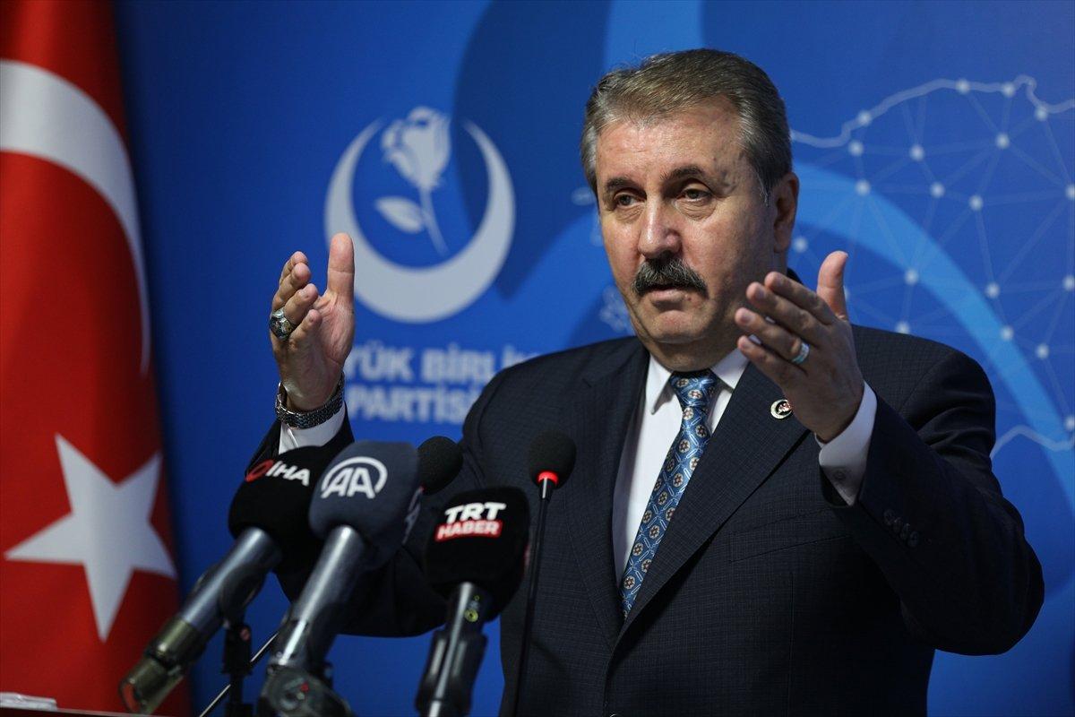 Mustafa Destici: Öğretmen maaşları 15 bin TL olmalı