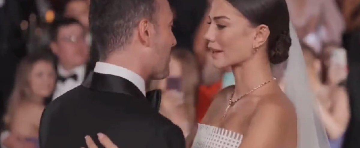 Demet  Özdemir mutluluktan ağladı