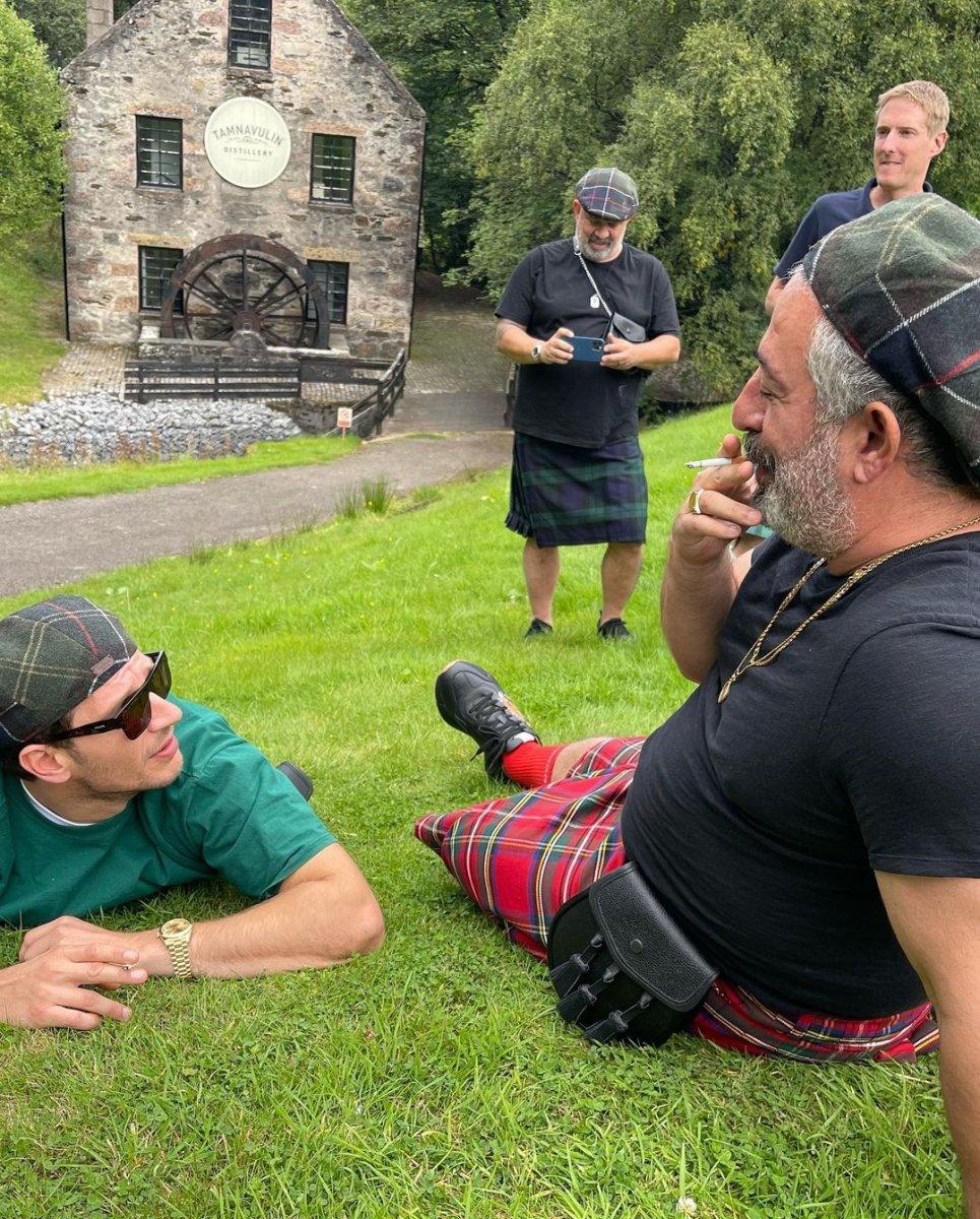 Cem Yılmaz ve Uraz Kaygılaroğlu İskoçya'da