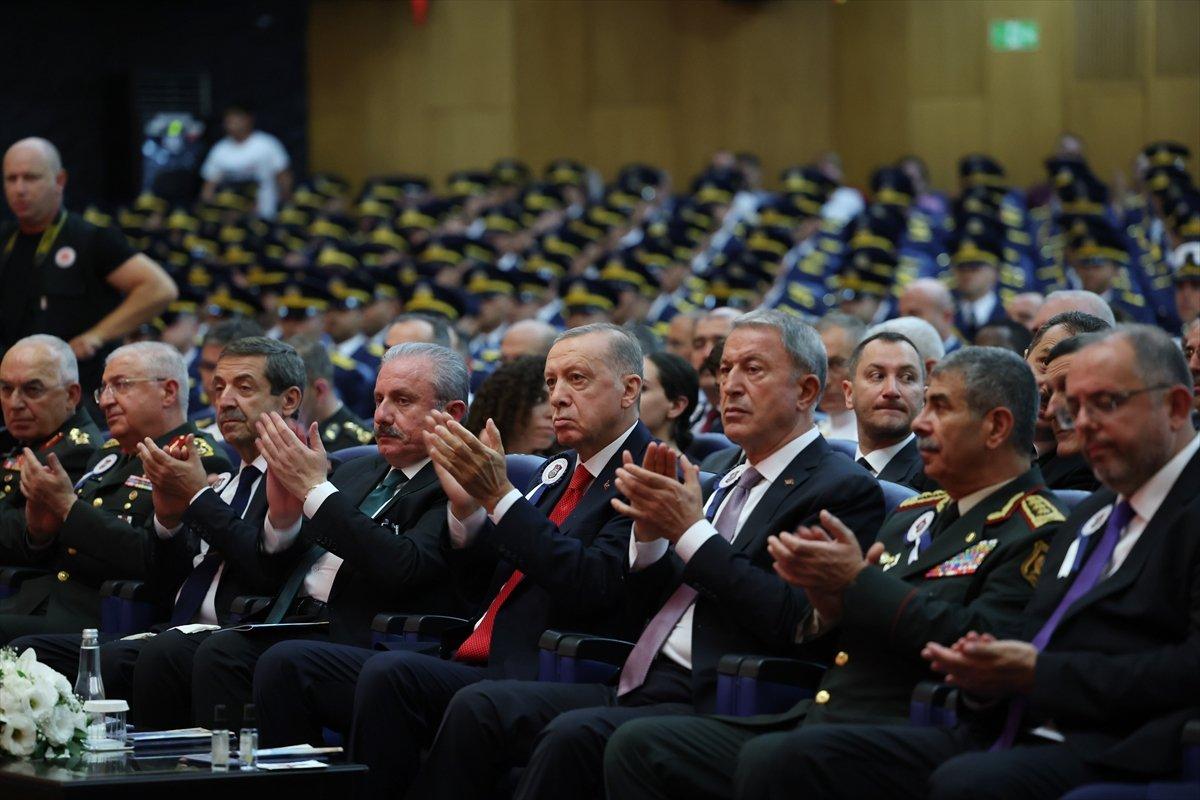 Cumhurbaşkanı Erdoğan'dan Yunanistan'a: Ege'de sadece bir maşa