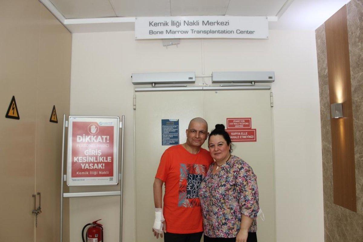 İzmir'de ameliyat öncesi nikah masasına oturan lösemi hastası taburcu oldu