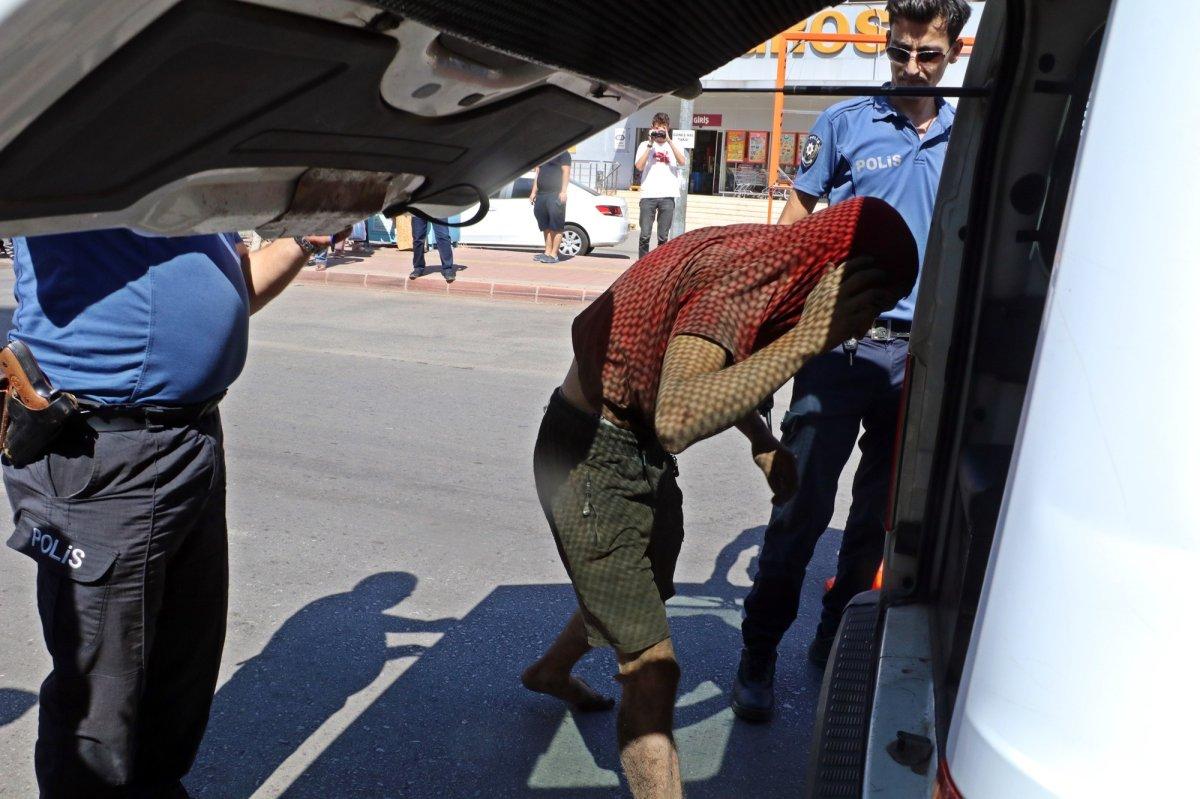 Antalya'da kablo çalmak için girdiği drenaj kanalında mahsur kaldı