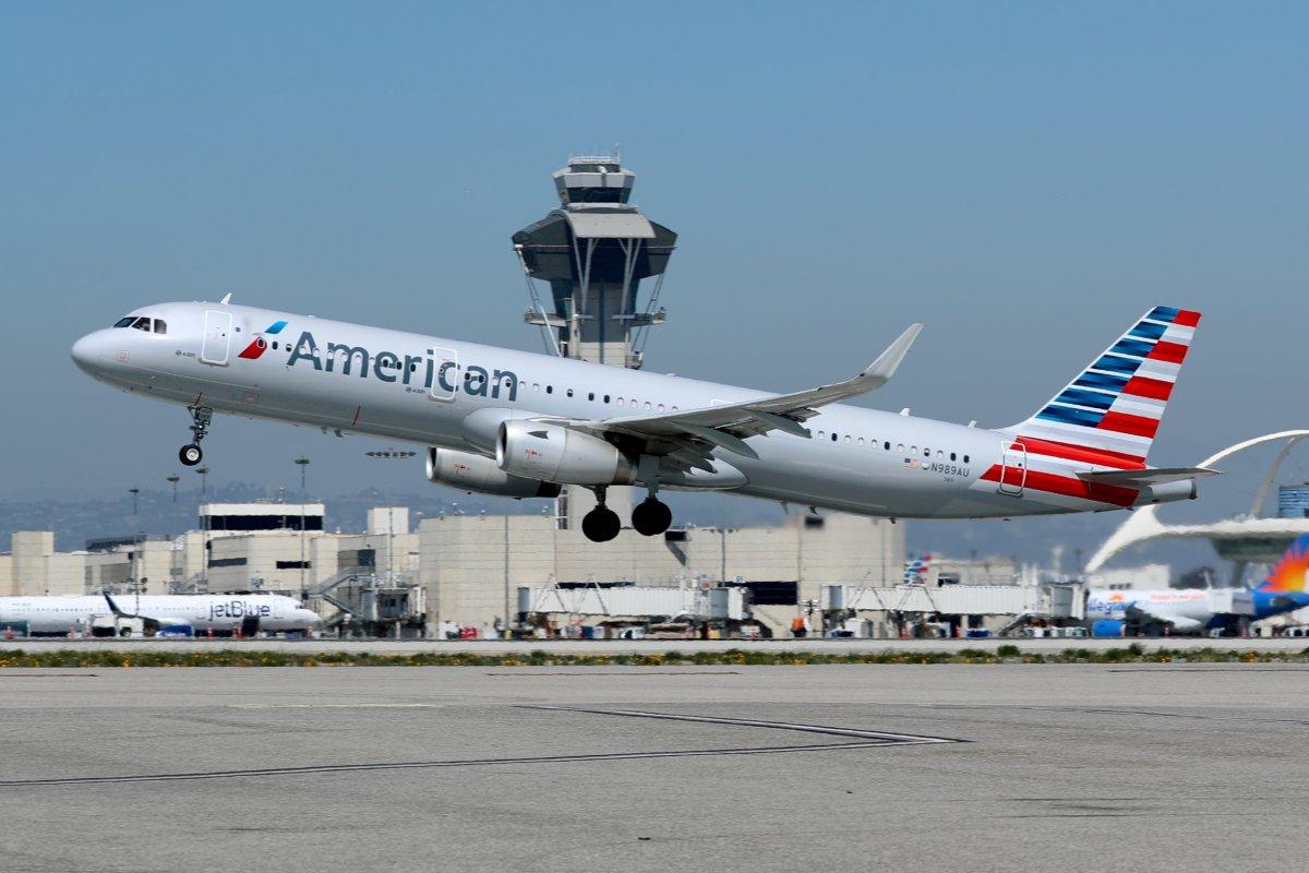 American Airlines, son altı ayda 484 bin valiz kaybetti
