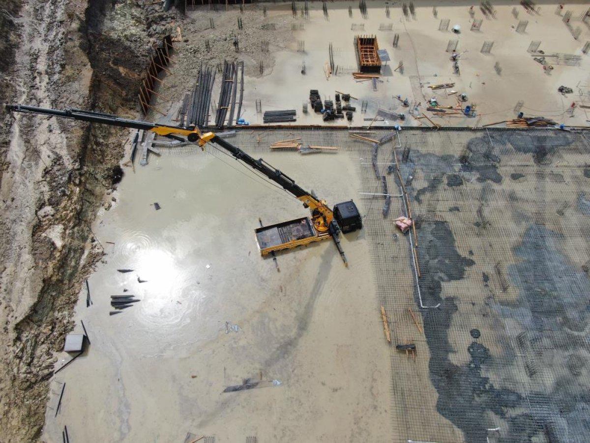 İstanbul'da şiddetli yağmur su baskınlarına neden oldu