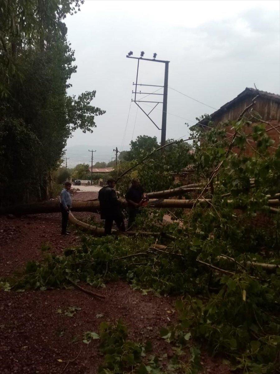 Kütahya'da, selden etkilenen vatandaşların hasarı karşılanacak
