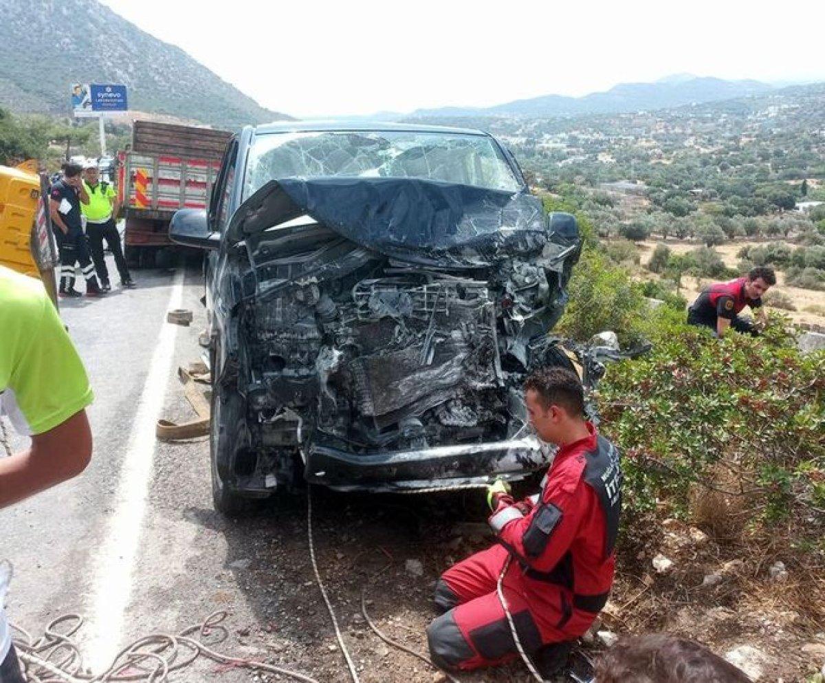 İbrahim Tatlıses: Yaptıklarımın karşılığını kazadan çıkarak aldım