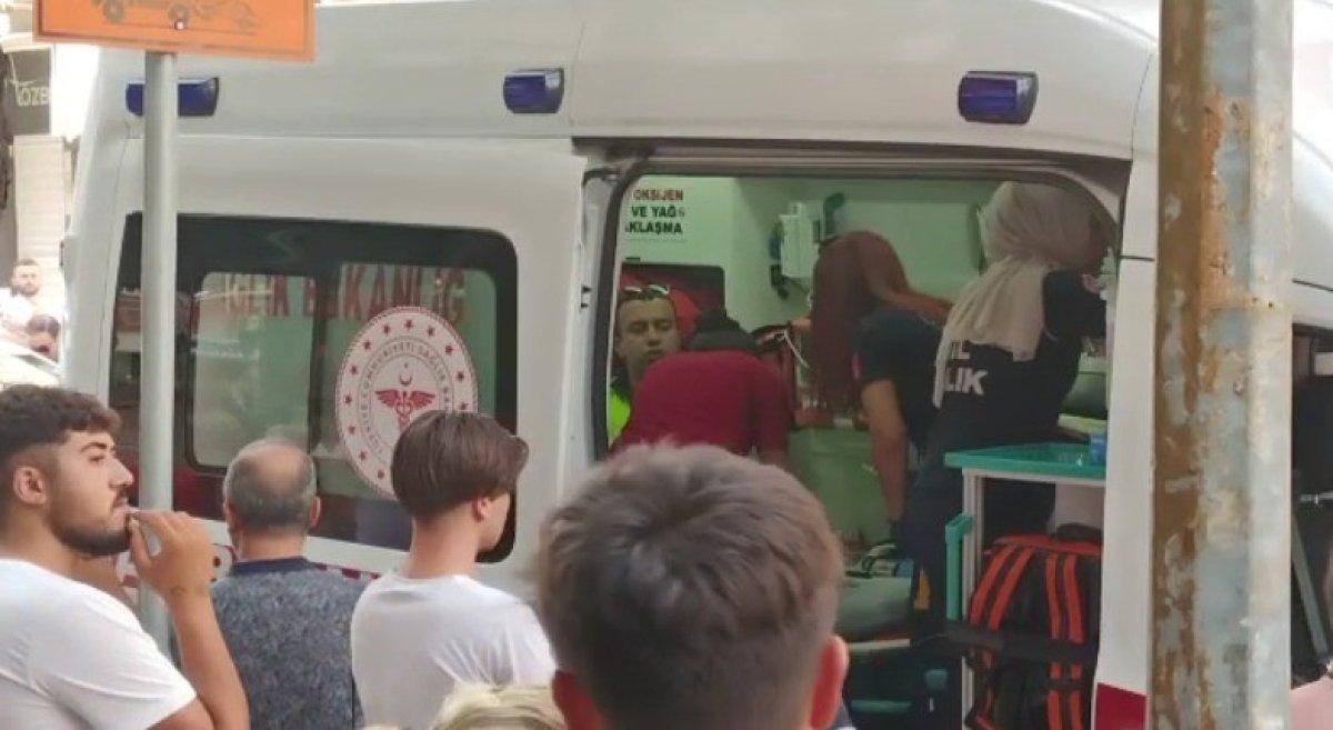 Denizli’de alkollü sürücünün engel olmadığı köpeğinin polisi ısırma anı