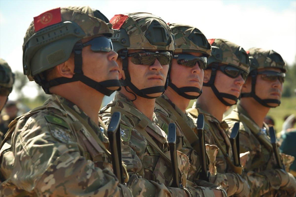 Rusya'da Vostok-2022 tatbikatı başladı