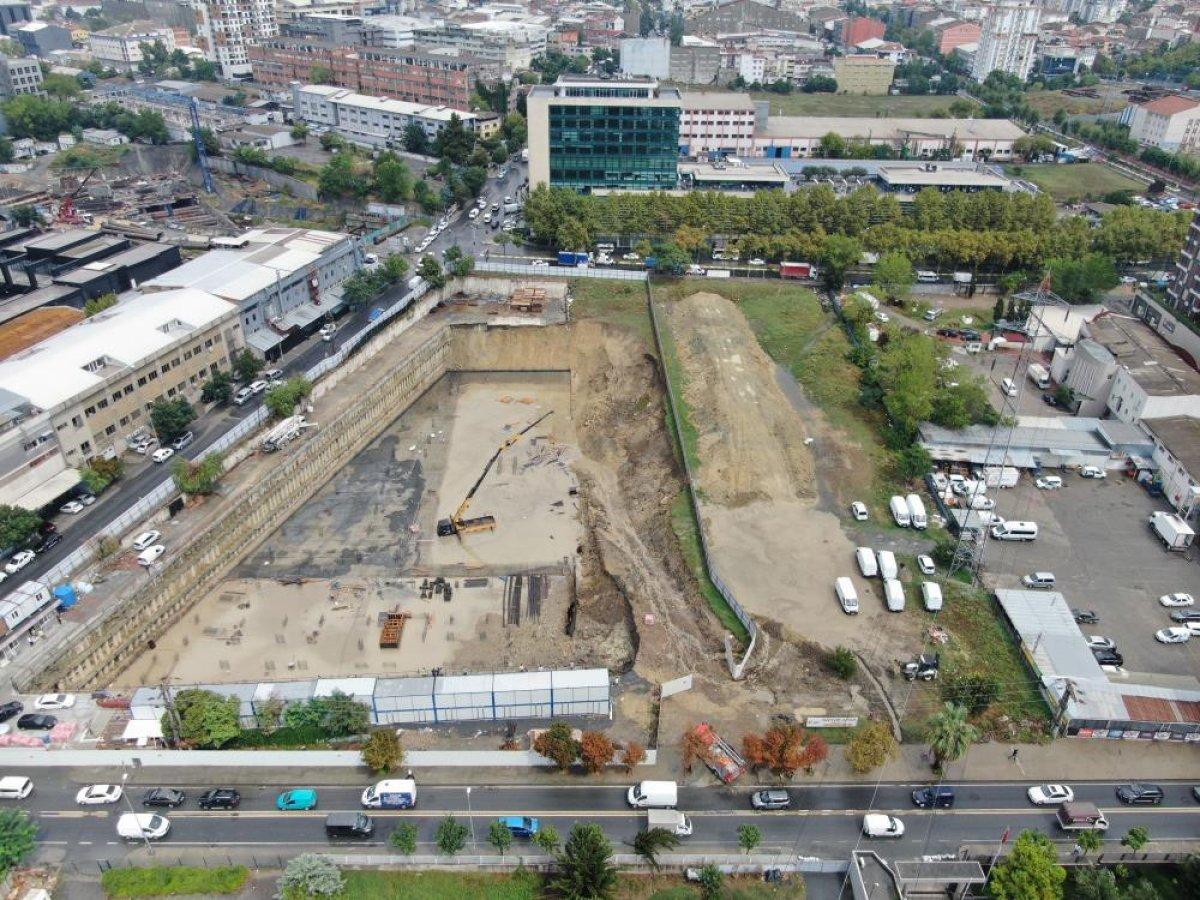 İstanbul'da şiddetli yağmur su baskınlarına neden oldu