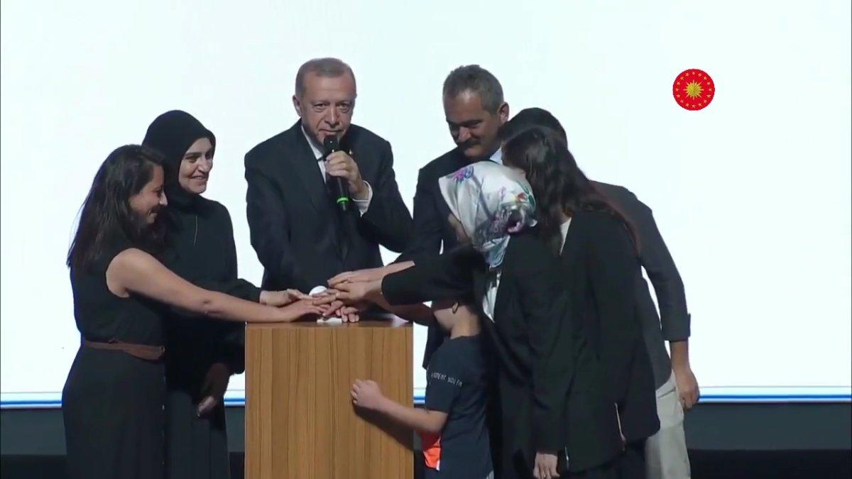 Cumhurbaşkanı Erdoğan'ın katılımıyla 20 bin öğretmen atandı