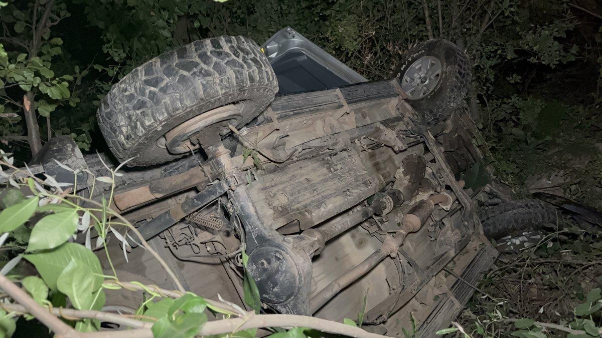 Karabük'te kamyonet şarampole uçtu: 1 yaralı