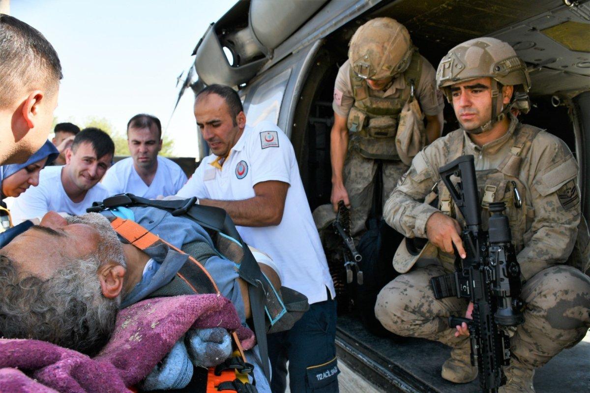 Siirt'te domuzun saldırdığı çoban, helikopterle kurtarıldı