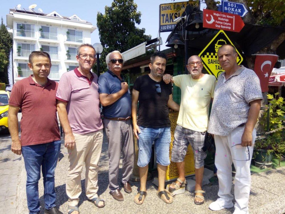 Muğla'da İngiliz uyruklu bir kişi takside unuttuğu çantasına kavuştu