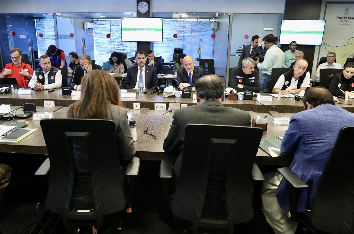 Süleyman Soylu ve Murat Kurum, selden etkilenen Pakistan'da