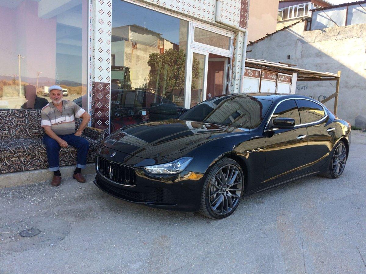 Bayburt'ta traktör şarampole devrildi