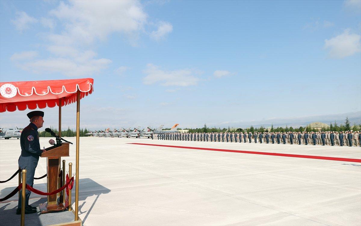 Hulusi Akar: Yunanistan'ın şımarıklığına cevap vermeyi sürdüreceğiz