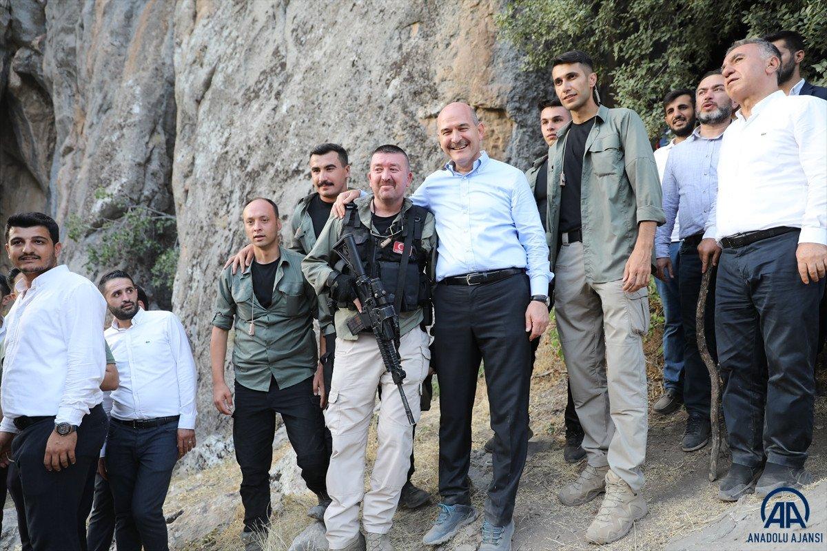 İçişleri Bakanı Süleyman Soylu, Diyarbakır Lice'de gençlerle buluştu