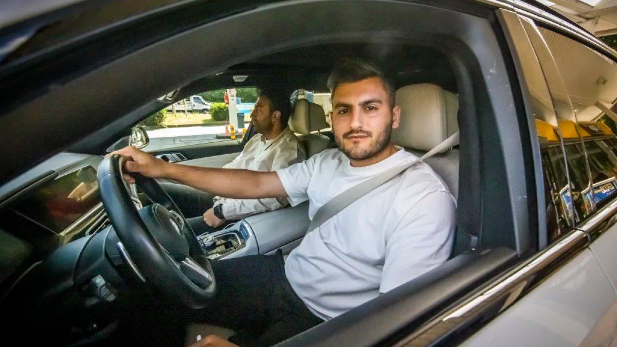 Almanya'da sürücüler, artan yakıt fiyatlarına tepkili