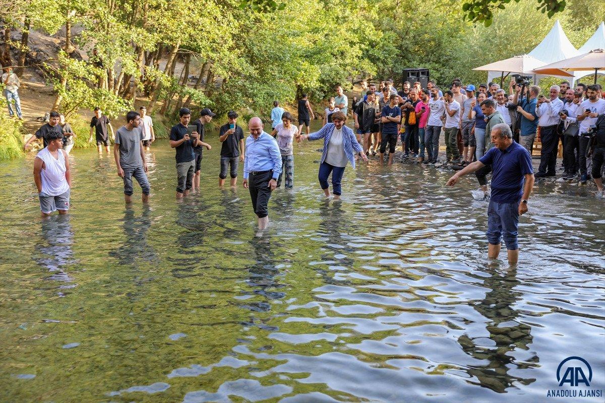 İçişleri Bakanı Süleyman Soylu, Diyarbakır Lice'de gençlerle buluştu