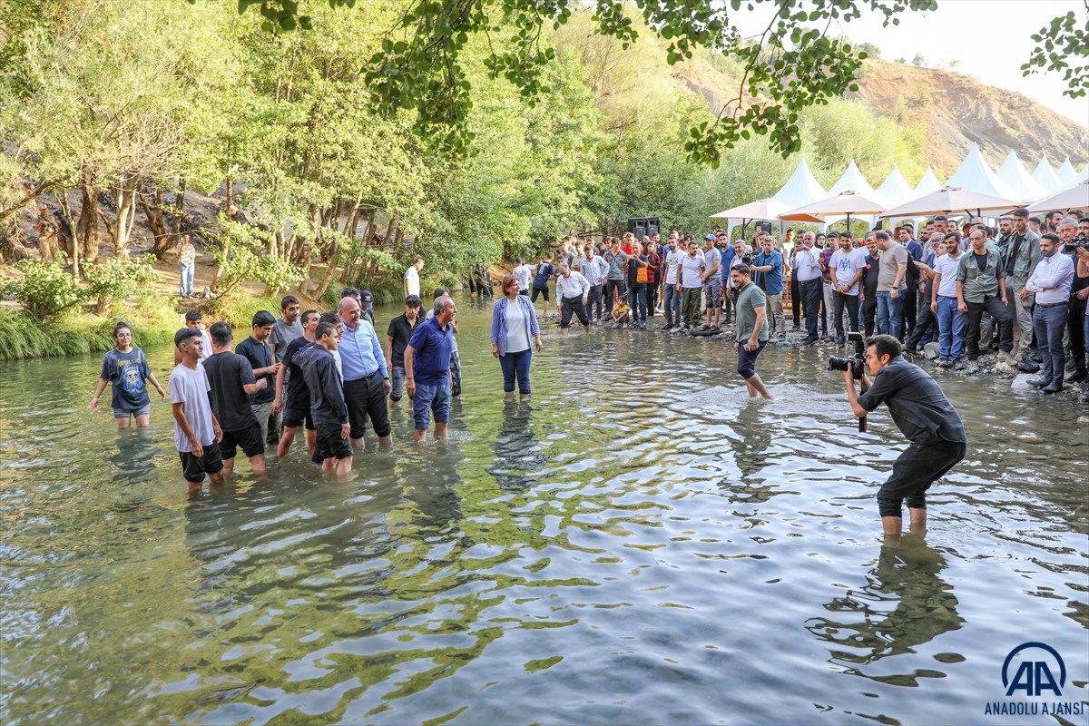 İçişleri Bakanı Süleyman Soylu, Diyarbakır Lice'de gençlerle buluştu