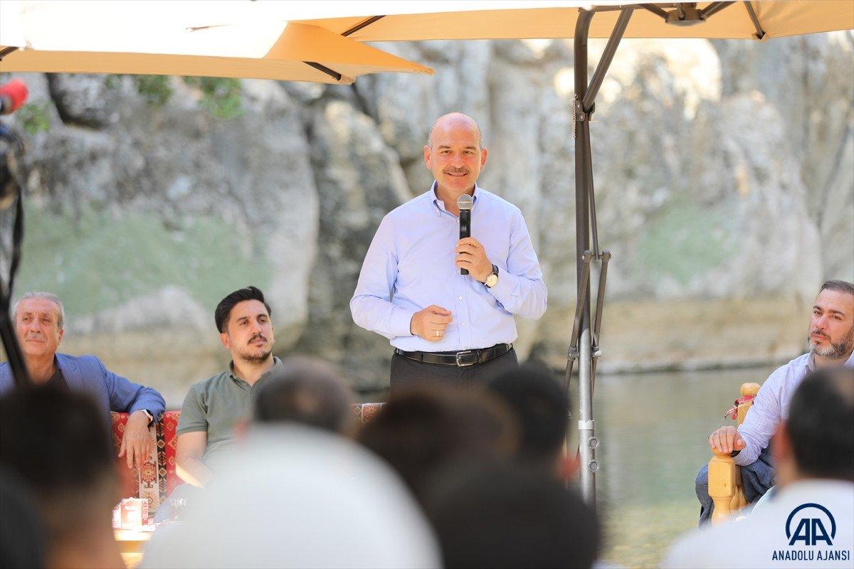 İçişleri Bakanı Süleyman Soylu, Diyarbakır Lice'de gençlerle buluştu