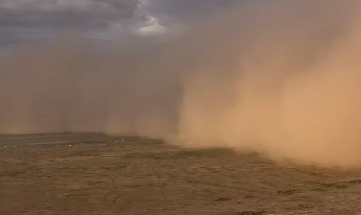 Arizona'yı kum fırtınası vurdu