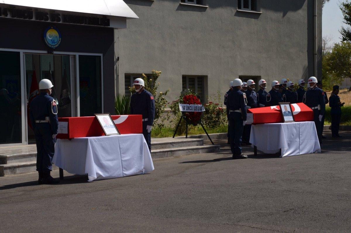 Batman’da yelken kanatta ölen 1'i emekli 2 asker için tören