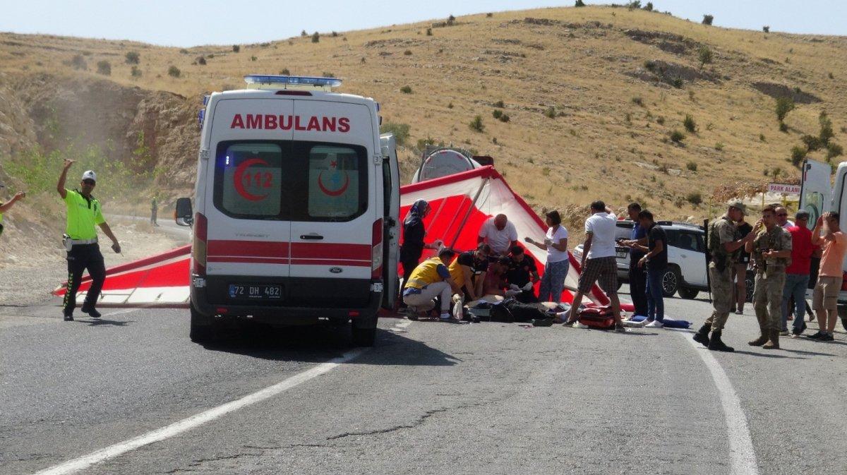 Batman’da yelken kanatta ölen 1'i emekli 2 asker için tören