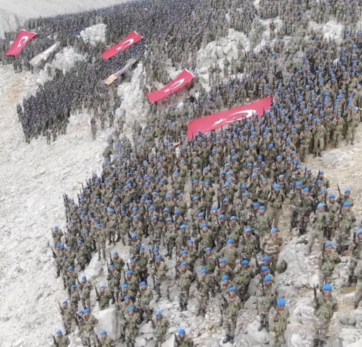 MSB'den Büyük Taarruz paylaşımı: Nefes kesen tırmanışın görüntüleri