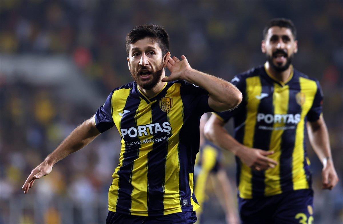 Beşiktaş, Ankaragücü'nü mağlup etti