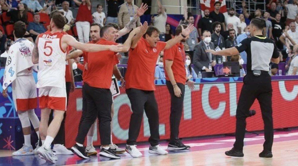 12 Dev Adam Gürcistan'a yenildi