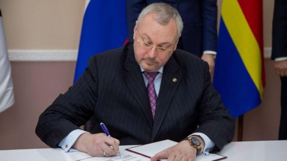 Rus petrol şirketi yöneticilerinin şüpheli ölümü