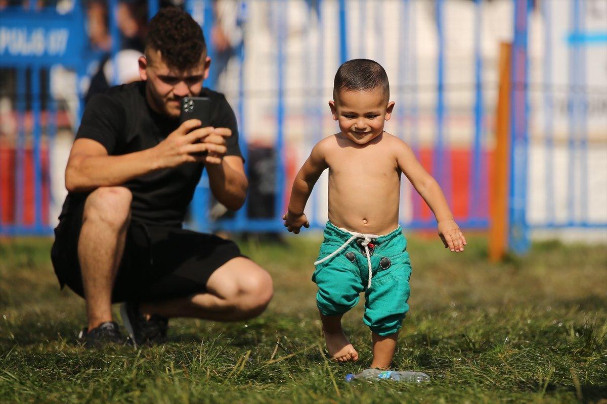 Tarihi Elmalı Yağlı Güreşleri'nde başpehlivan Ali Gürbüz oldu