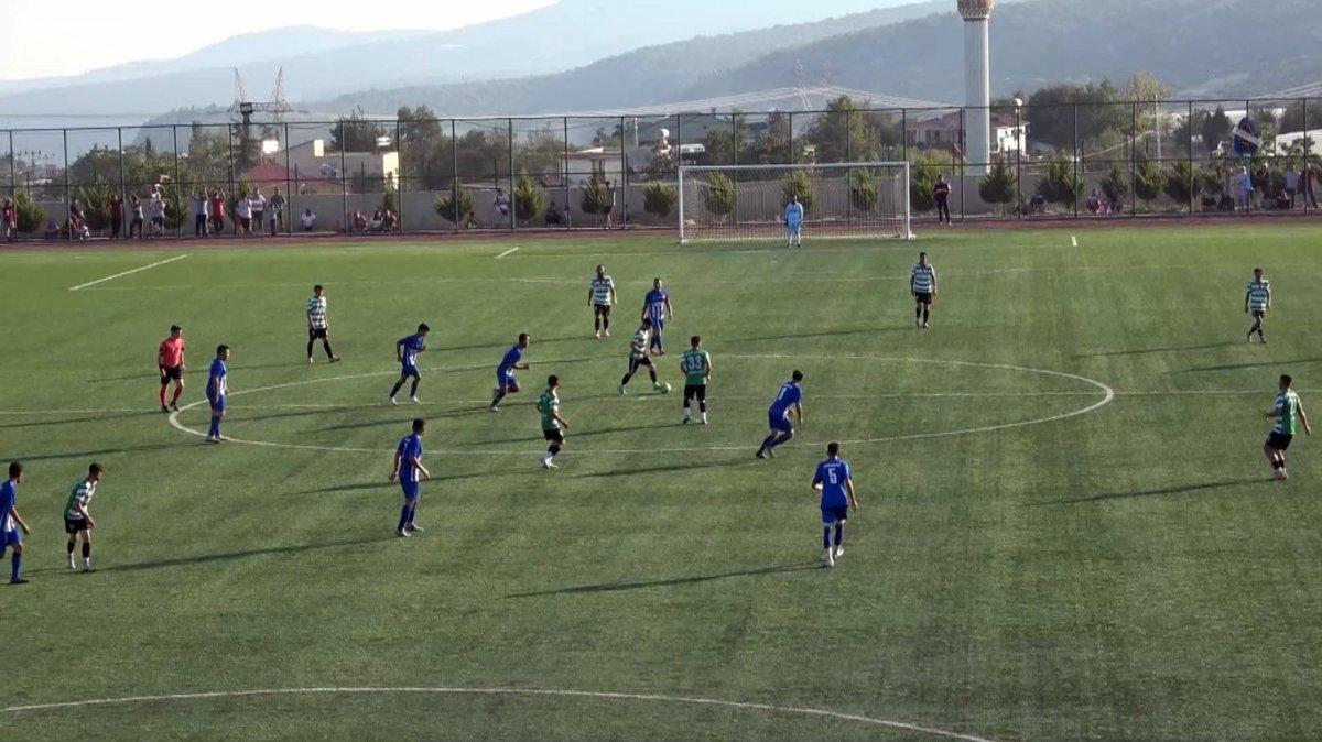 Mersin'de köyler arası coşkulu maç