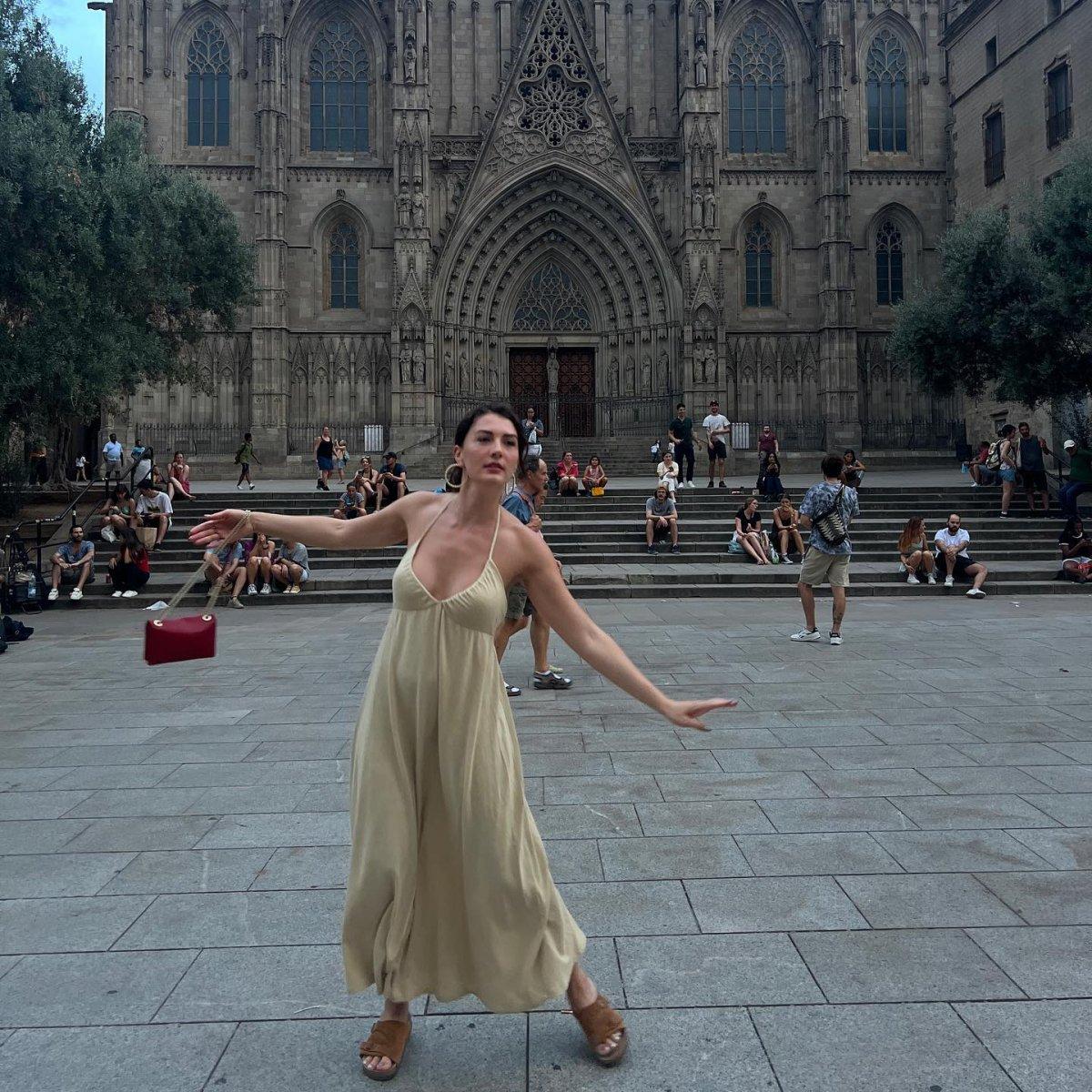 Burcu Özberk, Barcelona'da